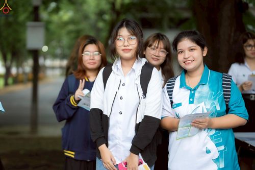 ภาพ No.243017:วันพฤหัสบดีที่ 4 กันยายน พ.ศ. 2568 เวลา 07.00-08.15 น. มหาวิทยาลัยเกษตรศาสตร์ กำแพงแสน ร่วมทำบุญตักบาตร Freshy KU85 พระสงฆ์ 85 รูป