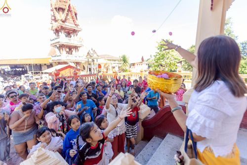 ภาพ No.263755:วันที่ 23 ตุลาคม พ.ศ. 2568 พิธีทอดกฐินสามัคคีทั่วไทย 30,000 วัด โดยคณะศิษยานุศิษย์ บูชาธรรม 81 ปี หลวงพ่อธัมมชโย ณ วัดเขาน้อยพัฒนาราม ต.สุรศักดิ์ อ.ศรีราชา จ.ชลบุรี