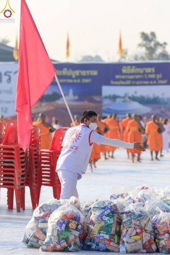 ภาพ No.110807:V.9 กล้าเก่ง การเตรียมงาน เก็บงาน การรับบุญของเจ้าหน้าที่หน่วยงานต่างๆ เพื่อโครงการธรรมยาตรา กตัญญูบูชามหาปูชนียาจารย์ พระมงคลเทพมุนี (สด จนฺทสโร) พระผู้ปราบมาร อนุสรณ์สถาน 7 แห่ง ปีที่ 12 ระหว่างวันที่ 2 - 31 มกราคม พ.ศ.2567