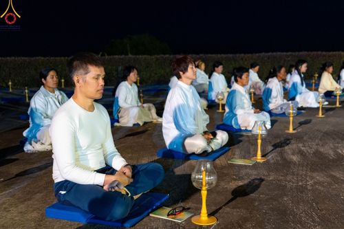 ภาพ No.125276:พิธีจุดโคมมาฆประทีป เพื่อถวายเป็นพุทธบูชา ณ เจดีย์สวรรค์ วัดบ้านขุน  อำเภอฮอด จังหวัดเชียงใหม่ วันเสาร์ที่ ๒๔ กุมภาพันธ์ พ.ศ. ๒๕๖๗