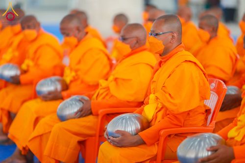 ภาพ No.130683:พิธีตักบาตรฉลองสามเณรใหม่ ในโครงการบรรพชา 1,250 รูป ณ แดนประสูติ สวนลุมพินี ประเทศเนปาล วันที่ 10 มีนาคม พ.ศ. 2567