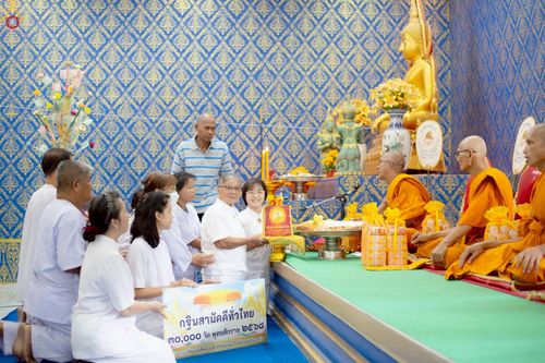 ภาพ No.265265:วันที่ 11 ตุลาคม พ.ศ. 2568 พิธีทอดกฐินสามัคคีทั่วไทย ณ วัดหัวเขา ต.สระกระโจม อ.ดอนเจดีย์ จ.สุพรรณบุรี โดยคณะศิษยานุศิษย์ บูชาธรรม 81 ปี หลวงพ่อธัมมชโย