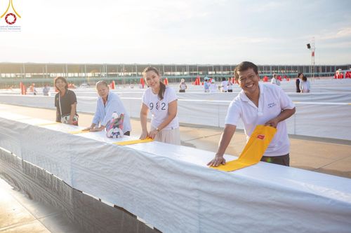 ภาพ No.218898:วันที่ 18-20 เมษายน พ.ศ. 2568 การเตรียมงานในลานธรรม , วิหารคด เพื่องานวันคุ้มครองโลก 22 เมษายน พศ. 2568