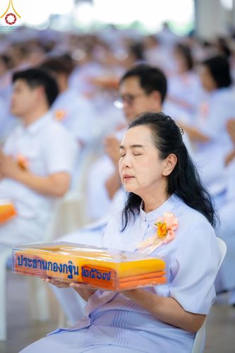 ภาพ No.167661:พิธีทอดกฐิน และ พิธีกรานกฐิน ในวันอาทิตย์ที่ 3 พฤศจิกายน พ.ศ. 2567 ณ วัดพระธรรมกาย จ.ปทุมธานี