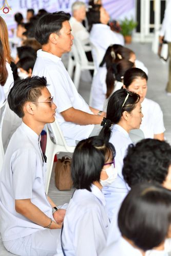 ภาพ No.230736:วันที่ 28 มิถุนายน พ.ศ. 2568 พิธีตัดปอยผมและปลงผม โครงการบวชพระนานาชาติ AEC & WAB รุ่นที่ 9 ณ วิหารคด 2 วัดพระธรรมกาย