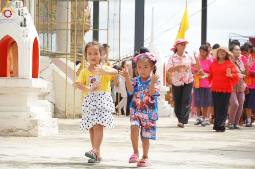 ภาพ No.163613:โครงการกฐินสามัคคีทั่วไทย 30,000 วัด บูชาธรรม 80 ปี หลวงพ่อธัมมชโย โดย คณะศิษยานุศิษย์วัดพระธรรมกาย ณ วัดปิ่นแก้ว จ.พระนครศรีอยธยา วันที่ 20 ตุลาคม พ.ศ. 2567