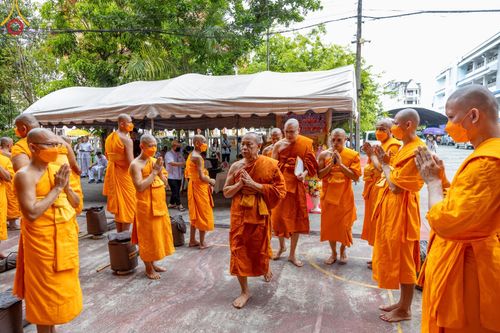 ภาพ No.128156:พิธีอัญเชิญพระบรมสารีริกธาตุ " ใจกลางเมืองนครหาดใหญ่ " เพื่อประดิษฐาน ณ มหารัตนเจดีย์สิริปทุมสวรรค์ (เจดีย์อริยพุทธะ 5 พระองค์) ศูนย์ปฏิบัติธรรมภาคใต้ อ.บางกล่ำ จ.สงขลา  วันที่ 9 มีนาคม พ.ศ.2567 (ชุดที่ 1)