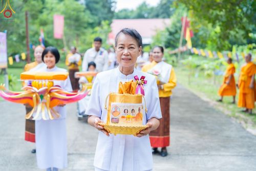 ภาพ No.179180:พิธีทอดกฐิน ณ ศูนย์ปฎิบัติธรรมศรีสะเกษ (สวนป่าตะวันธรรม) อ.กันทรารมย์ จ.ศรีสะเกษ ในโครงการกฐินสามัคคีทั่วไทย 30,000 วัด บูชาธรรม 80 ปี หลวงพ่อธัมมชโย โดยคณะศิษยานุศิษย์วัดพระธรรมกาย วันที่ 26 ตุลาคม พ.ศ. 2567