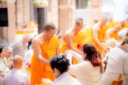 ภาพ No.271348:วันอาทิตย์ที่ 26 ตุลาคม พ.ศ. 2568 พิธีทอดกฐินสามัคคีวัดพระธรรมกายเนเธอร์แลนด์ กฐินเพื่อปฏิสังขรณ์ผนังรอบโบสถ์ อายุกว่า 135 ปี