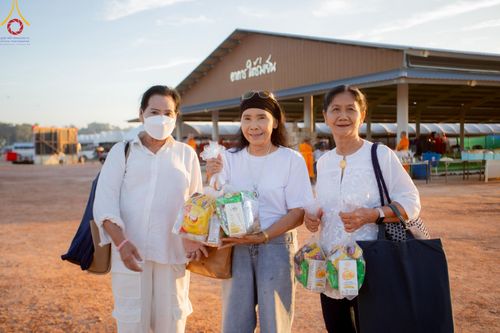 ภาพ No.211875:วันจันทร์ที่ 17 มีนาคม พ.ศ. 2568 พิธีตักบาตรพระกว่า 300 รูป ฉลองพิธีประดิษฐานพระบรมสารีริกธาตุ ณ ปทุมเจดีย์ เจดีย์พระพุทธเจ้า 5 พระองค์ ศูนย์อบรมเยาวชนปัตตานี บ้านโคกดีปลี ตำบลตุยง อำเภอหนองจิก จังหวัดปัตตานี