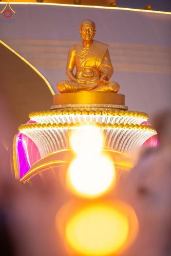 ภาพ No.118142:พิธีจุดประทีปถวายเป็นพุทธบูชา และบูชาธรรมมหาปูชนียาจารย์ พระมงคลเทพมุนี(สด จนฺทสโร) วันที่ 24 มกราคม พ.ศ. 2567 ณ อนุสรณ์สถานบางปลา อ.บางเลน จ.นครปฐม