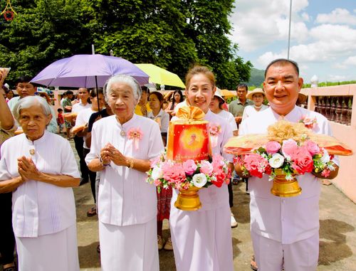 ภาพ No.258470:วันที่ 18 ตุลาคม พ.ศ. 2568 พิธีทอดกฐินสามัคคีทั่วไทย 30,000 วัด โดยคณะศิษยานุศิษย์ บูชาธรรม 81 ปี หลวงพ่อธัมมชโย ณ วัดนิคมซอย25 จังหวัดสระบุรี