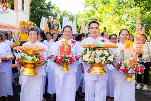 ภาพ No.166615:พิธีทอดกฐิน ณ วัดโพธิ์ไทร อ.เกษตรสมบูรณ์ จ.ชัยภูมิ ในโครงการกฐินสามัคคีทั่วไทย 30,000 วัด บูชาธรรม 80 ปี หลวงพ่อธัมมชโย โดยคณะศิษยานุศิษย์วัดพระธรรมกาย วันที่ 23 ตุลาคม พ.ศ. 2567