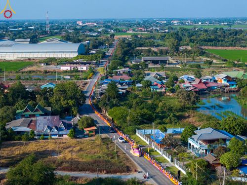 ภาพ No.188718:พิธีต้อนรับพระธรรมยาตรา ในโครงการธรรมยาตรา กตัญญูบูชา มหาปูชนียาจารย์ พระมงคลเทพมุนี(สด จนฺทสโร) พระผู้ปราบมาร อนุสรณ์สถาน 7 แห่ง ปีที่ 13 วันที่ 3 มกราคม พ.ศ. 2568 ณ อนุสรณ์สถานมหาวิหารพระมงคลเทพมุนี (โลตัสแลนด์) อ.สองพี่น้อง จ.สุพรรณบุรี