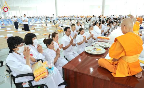 ภาพ No.209863:วันพุธที่ 26 กุมภาพันธ์ พ.ศ. 2568 พิธีบุพเปตพลี ครั้งที่ 159 ณ หอฉันคุณยายอาจารย์จันทร์ขนนกยูง วัดพระธรรมกาย