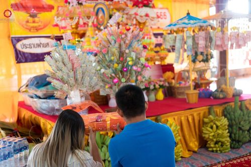 ภาพ No.96244:พิธีทอดกฐินสามัคคีทั่วไทย 5,000 วัด ณ วัดบ่อหว้า อ.หนองหญ้าไซ จ.สุพรรณบุรี วันที่ 19 พฤศจิกายน พ.ศ. 2566