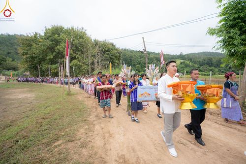 ภาพ No.93634:พิธีทอดกฐินสามัคคีทั่วไทย 5,000 วัด ณ ศูนย์อบรมเยาวชนสบเมย จ.แม่ฮ่องสอน วันที่ 10 พฤศจิกายน พ.ศ. 2566