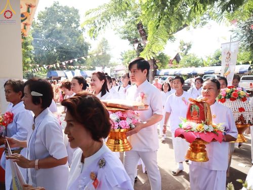 ภาพ No.168903:พิธีทอดกฐิน ณ วัดกุญชรดาราม จ.อุดรธานี ในโครงการกฐินสามัคคีทั่วไทย 30,000 วัด บูชาธรรม 80 ปี หลวงพ่อธัมมชโย โดยคณะศิษยานุศิษย์วัดพระธรรมกาย วันที่ 22 ตุลาคม พ.ศ. 2567