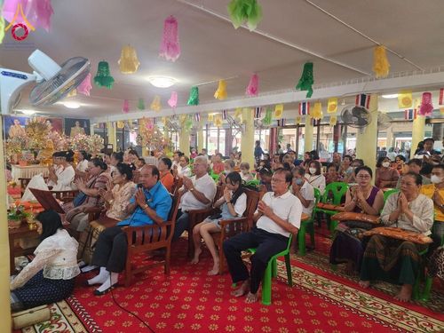 ภาพ No.181632:พิธีทอดกฐิน ณ วัดแก้วฟ้า จ.ราชบุรี ในโครงการทอดกฐินสามัคคีทั่วไทย 30,000 วัด บูชาธรรม 80 ปี หลวงพ่อธัมมชโย โดยคณะศิษยานุศิษย์วัดพระธรรมกาย วันที่ 2 พฤศจิกายน พ.ศ. 2567