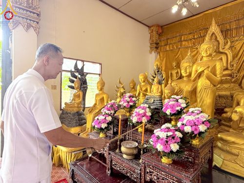 ภาพ No.183469:พิธีทอดกฐิน ณ วัดอินทราราม จ.นครปฐม ในโครงการทอดกฐินสามัคคีทั่วไทย 30,000 วัด บูชาธรรม 80 ปี หลวงพ่อธัมมชโย โดยคณะศิษยานุศิษย์วัดพระธรรมกาย วันที่ 26 ตุลาคม พ.ศ. 2567