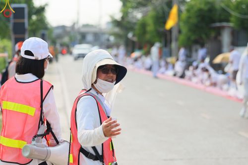 ภาพ No.115733:V.15 สามัคคี การเตรียมงาน เก็บงาน การรับบุญของเจ้าหน้าที่หน่วยงานต่างๆ เพื่อโครงการธรรมยาตรา กตัญญูบูชามหาปูชนียาจารย์ พระมงคลเทพมุนี (สด จนฺทสโร) พระผู้ปราบมาร อนุสรณ์สถาน 7 แห่ง ปีที่ 12 ระหว่างวันที่ 2 - 31 มกราคม พ.ศ.2567