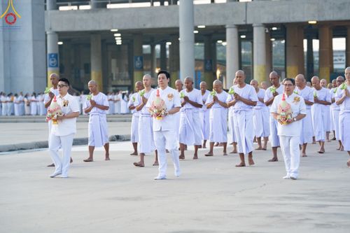 ภาพ No.180497:พิธีบรรพชาอุปสมบท โครงการอุปสมบทบูชาธรรมมหาปูชนียาจารย์ ประจำปีพุทธศักราช 2567 วันเสาร์ที่ 7 ธันวาคมพ.ศ. 2567 ณ วัดพระธรรมกาย จ.ปทุมธานี