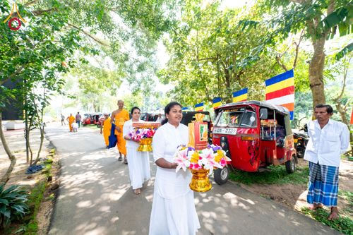 พิธีทอดผ้าป่าสมทบกฐิน ณ วัดกัลปิติยะ ปูรณะ เมืองมาตะเล ศรีลังกา โดยมูลนิธิธรรมกาย ในนามหลวงพ่อธัมมชโย วันที่ 6 พฤศจิกายน พ.ศ. 2567