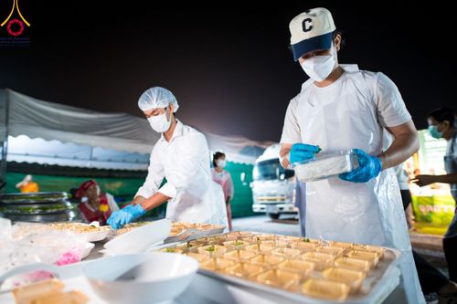 ภาพ No.109137:พิธีถวายภัตตาหารเป็นสังฆทาน แด่คณะพระธรรมยาตราฯ วันที่ 10 มกราคม พ.ศ. 2567 ณ อนุสรณ์สถานคลองบางนางแท่น อ.สามพราน จ.นครปฐม