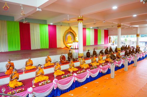 ภาพ No.76514:คณะสงฆ์และสามเณรบังกลาเทศ ปฎิบัติธรรมและจุดโคมประทีปถวายเป็นพุทธบูชา วันที่ 17 กุมภาพันธ์ พ.ศ. 2566