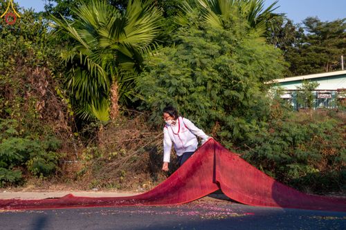 ภาพ No.119635:V.19 แกล้วกล้า การเตรียมงาน เก็บงาน การรับบุญของเจ้าหน้าที่หน่วยงานต่างๆ เพื่อโครงการธรรมยาตรา กตัญญูบูชามหาปูชนียาจารย์ พระมงคลเทพมุนี (สด จนฺทสโร) พระผู้ปราบมาร อนุสรณ์สถาน 7 แห่ง ปีที่ 12 ระหว่างวันที่ 2 - 31 มกราคม พ.ศ.2567