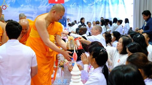 ภาพ No.94535:พิธีทอดกฐินวัดพระธรรมกายสวิตเซอร์แลนด์ วันอาทิตย์ที่ 12 พฤศจิกายน พ.ศ. 2566 ณ หอประชุม Schulhaus Obergoldbach