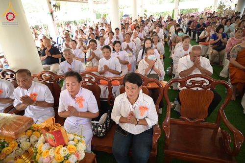 ภาพ No.181573:พิธีทอดกฐิน ณ วัดหนองเข็ง จ.ฉะเชิงเทรา ในโครงการทอดกฐินสามัคคีทั่วไทย 30,000 วัด บูชาธรรม 80 ปี หลวงพ่อธัมมชโย โดยคณะศิษยานุศิษย์วัดพระธรรมกาย วันที่ 27 ตุลาคม พ.ศ. 2567