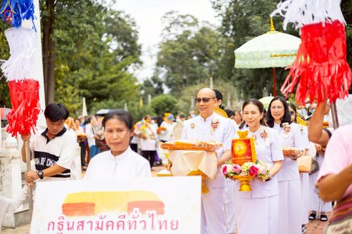 ภาพ No.269798:วันที่ 25 ตุลาคม พ.ศ. 2568 พิธีทอดกฐินสามัคคีทั่วไทย ณ วัดจุฬามุนี อ.โพธิ์ทอง จ.อ่างทอง โดยคณะศิษยานุศิษย์ บูชาธรรม 81 ปี หลวงพ่อธัมมชโย