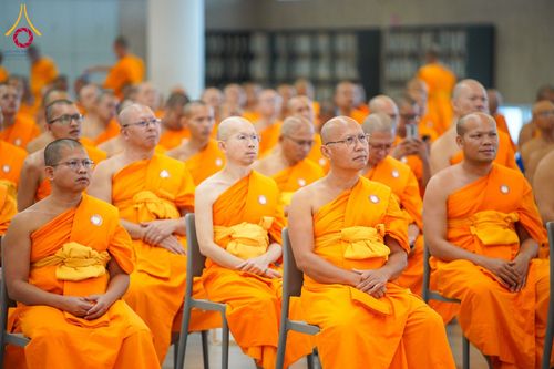 ภาพ No.161323:พิธีรับดวงแก้วนักเรียนบาลี ผู้สมัครสอบในนามวัดพระธรรมกาย วันอาทิตย์ที่ 6 ตุลาคม พ.ศ. 2567 ณ ค่ายจองแชมป์ หมู่กุฏิสามเณรเปรียญธรรม วัดพระธรรมกาย จ.ปทุมธานี