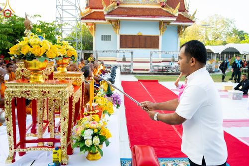 ภาพ No.131773:พิธีถวายสังฆทาน 323 วัด 4 จังหวัดชายแดนภาคใต้ ปีที่ 20 ครั้งที่ 167 และ พิธีมอบกองทุนหนุนแรงใจช่วยครูใต้ ปีที่ 17 ครั้งที่ 132 วันเสาร์ที่ 23 มีนาคม พ.ศ. 2567 ณ วัดมุจลินทวาปีวิหารพระอารามหลวง อ.หนองจิก จ.ปัตตานี