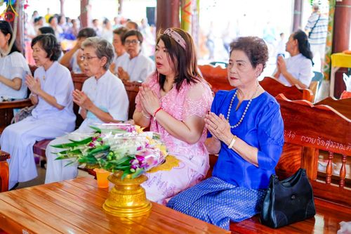 ภาพ No.170555:พิธีทอดกฐิน ณ วัดสุวรรณคีรี (บ้านกลับเก่า) ต.บ้านกลับ อ.หนองโดน จ.สระบุรี ในโครงการกฐินสามัคคีทั่วไทย 30,000 วัด บูชาธรรม 80 ปี หลวงพ่อธัมมชโย โดยคณะศิษยานุศิษย์วัดพระธรรมกาย วันที่ 26 ตุลาคม พ.ศ. 2567