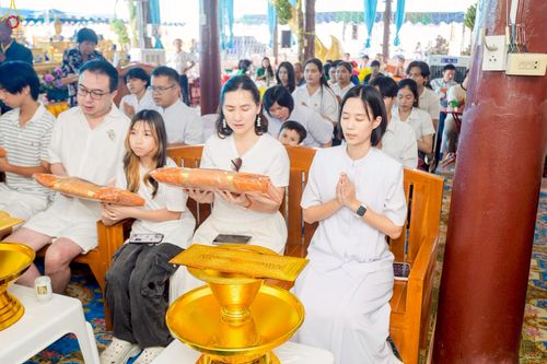 ภาพ No.258013:วันที่ 18 ตุลาคม พ.ศ. 2568 พิธีทอดกฐินสามัคคีทั่วไทย 30,000 วัด โดยคณะศิษยานุศิษย์ บูชาธรรม 81 ปี หลวงพ่อธัมมชโย ณ วัดสามง่าม อ.ดอนตูม จ.นครปฐม