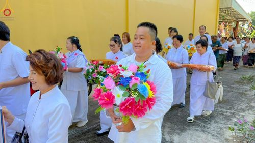 ภาพ No.165271:พิธีทอดกฐิน ณ วัดบ้านโนนหวาย จ.อุดรธานี ในโครงการกฐินสามัคคีทั่วไทย 30,000 วัด บูชาธรรม 80 ปี หลวงพ่อธัมมชโย โดยคณะศิษยานุศิษย์วัดพระธรรมกาย วันที่ 20 ตุลาคม พ.ศ. 2567