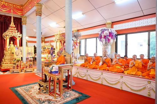 ภาพ No.263222:วันที่ 23 ตุลาคม พ.ศ. 2568 พิธีทอดกฐินสามัคคีทั่วไทย 30,000 วัด โดยคณะศิษยานุศิษย์ บูชาธรรม 81 ปี หลวงพ่อธัมมชโย ณ วัดพรหมวงศาราม เขตดินแดง กรุงเทพมหานคร