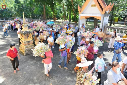 ภาพ No.98297:พิธีทอดกฐินสามัคคีทั่วไทย 5,000 วัด ณ วัดหนองขาม ตำบลห้วยทรายเหนือ อำเภอชะอำ จังหวัดเพชรบุรี วันที่ 24 พฤศจิกายน พ.ศ. 2566