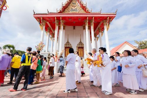 ภาพ No.164273:พิธีทอดกฐิน ณ วัดบ้านงิ้ว จ.ชลบุรี ในโครงการกฐินสามัคคีทั่วไทย 30,000 วัด บูชาธรรม 80 ปี หลวงพ่อธัมมชโย โดย คณะศิษยานุศิษย์วัดพระธรรมกาย วันที่ 20 ตุลาคม พ.ศ. 2567