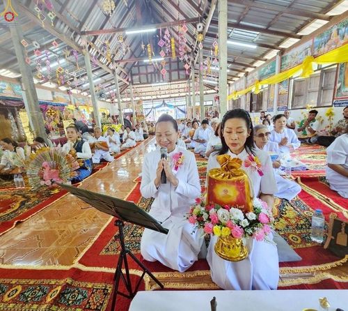 ภาพ No.270142:วันที่ 28 ตุลาคม พ.ศ. 2568 พิธีทอดกฐินสามัคคีทั่วไทย ณ วัดสระโพนทอง ต.โพนทอง  อ.หนองเรือ จ.ขอนแก่น โดยคณะศิษยานุศิษย์ บูชาธรรม 81 ปี หลวงพ่อธัมมชโย