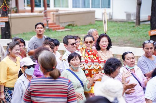 ภาพ No.99965:พิธีทอดกฐินสามัคคีทั่วไทย 5,000 วัด ณ วัดสามชุก จ.สุพรรณบุรี วันที่ 27 พฤศจิกายน พ.ศ. 2566