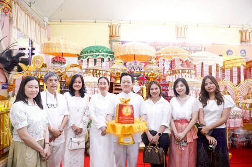 ภาพ No.257108:วันที่ 17 ตุลาคม พ.ศ. 2568 พิธีทอดกฐินสามัคคีทั่วไทย 30,000 วัด โดยคณะศิษยานุศิษย์ บูชาธรรม 81 ปี หลวงพ่อธัมมชโย ณ วัดใหม่คูเมือง อ.เดิมบางนางบวช จ.สุพรรณบุรี