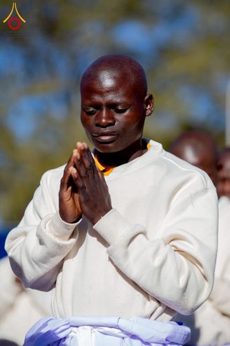 ภาพ No.231606:โครงการบรรพชาอุปสมบทหมู่ครั้งที่ 2 ณ วัดพระธรรมกายโจฮันเนสเบิร์ก ประเทศแอฟริกาใต้ วันอาทิตย์ 29 มิถุนายน พ.ศ. 2568