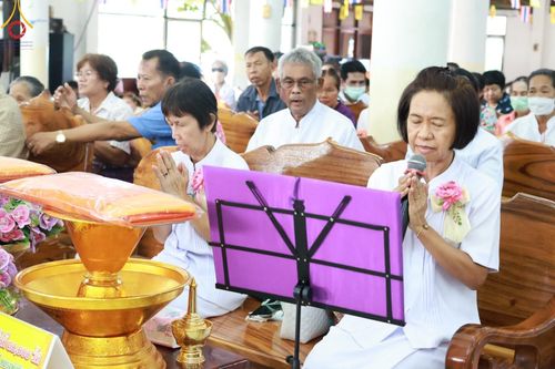 ภาพ No.168537:พิธีทอดกฐิน ณ วัดศรีประทุนทอง จ.สุพรรณบุรี ในโครงการกฐินสามัคคีทั่วไทย 30,000 วัด บูชาธรรม 80 ปี หลวงพ่อธัมมชโย โดยคณะศิษยานุศิษย์วัดพระธรรมกาย วันที่ 20 ตุลาคม พ.ศ. 2567