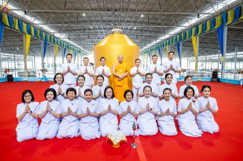 ภาพ No.240160:วันอาทิตย์ที่ 24 สิงหาคม พ.ศ. 2568 งานบุญวันอาทิตย์ พิธีจุดเทียนใจ ไฟนิรันด์ อนันตชัย ณ วัดพระธรรมกาย จ.ปทุมธานี