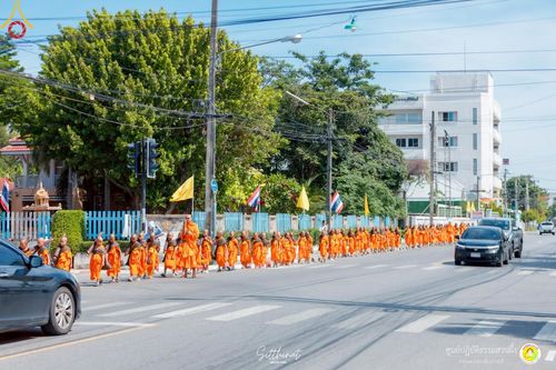 ภาพ No.222106:วันที่ 26-27 เมษายน พ.ศ. 2568 ศูนย์ปฏิบัติธรรมสวนผึ้ง ร่วมกับ ธุดงค์คสถานประจวบคีรีขันธ์ และวัดอ่าวน้อย  จัดกิจกรรมเดินธรรมยาตรา ตักบาตรข้าวสารอาหารแห้ง และจุดประทีปถวายเป็นพุทธบูชา ณ วัดอ่าวน้อย จ.ประจวบคีรีขันธ์