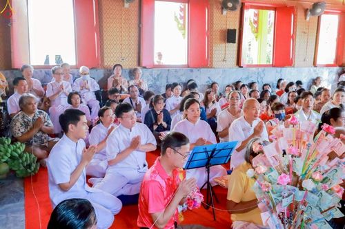 ภาพ No.254887:วันที่ 12 ตุลาคม พ.ศ. 2568 พิธีทอดกฐินสามัคคีทั่วไทย 30,000 วัด โดยคณะศิษยานุศิษย์ บูชาธรรม 81 ปี หลวงพ่อธัมมชโย ณ วัดรวก อ.พระประแดง จ.สมุทรปราการ