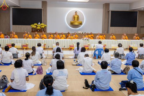 ภาพ No.127723:พิธีถวายภัตตาหารเป็นสังฆทาน แด่คณะพระธรรมยาตราฯ ในโครงการธรรมยาตราอัญเชิญพระบรมสารีริกธาตุ ประดิษฐาน ณ มหารัตนเจดีย์สิริปทุมสวรรค์ อ.บางกล่ำ จ.สงขลา วันที่ 8 มีนาคม พ.ศ. 2567